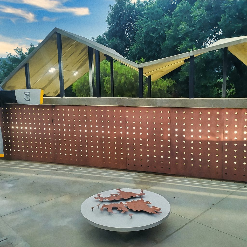 Monumento en Homenaje a los Héroes y Caídos en Malvinas - San Antonio de Arredondo